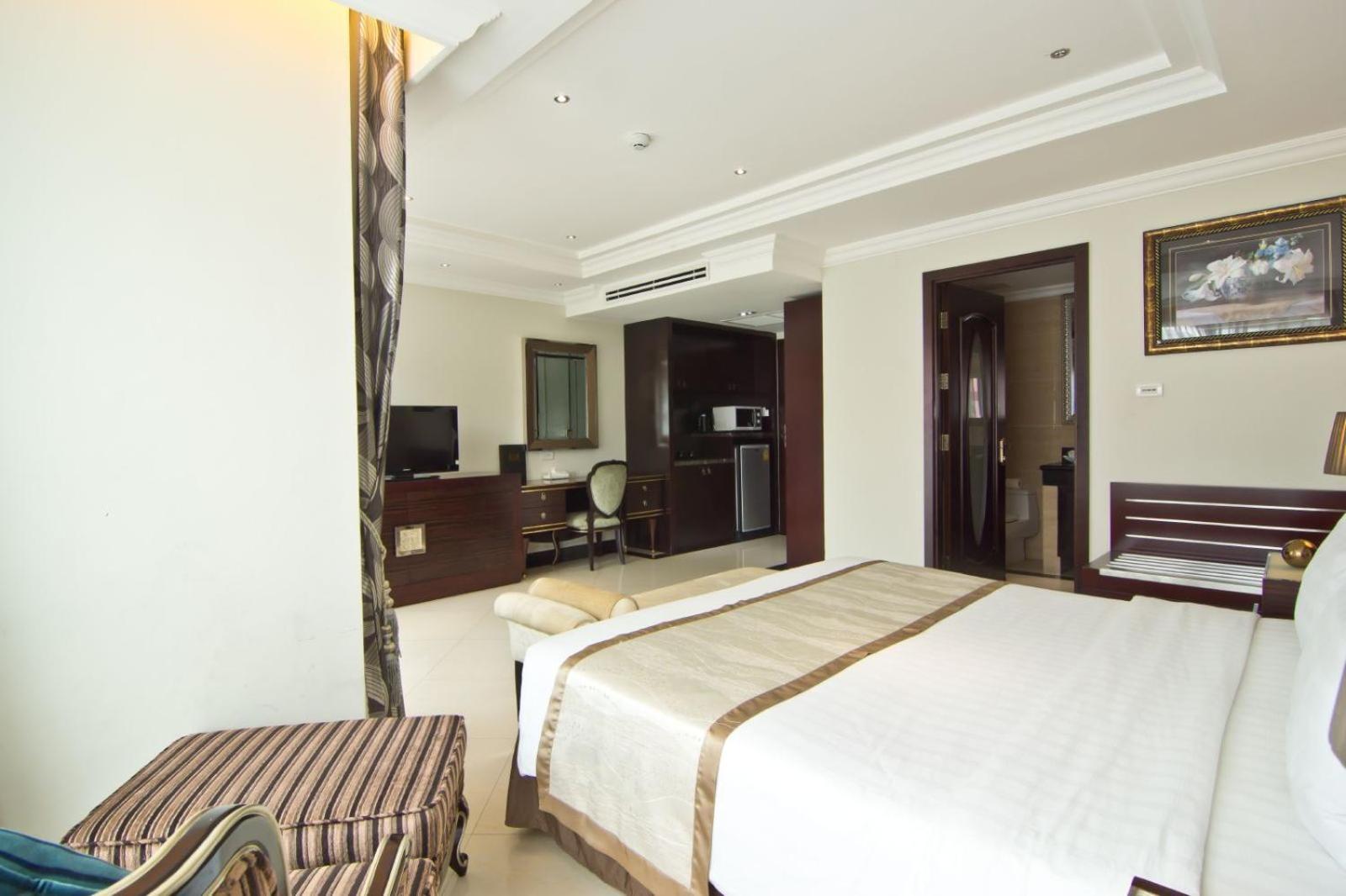 Lk Royal Wing Hotel Pattaya Exterior photo