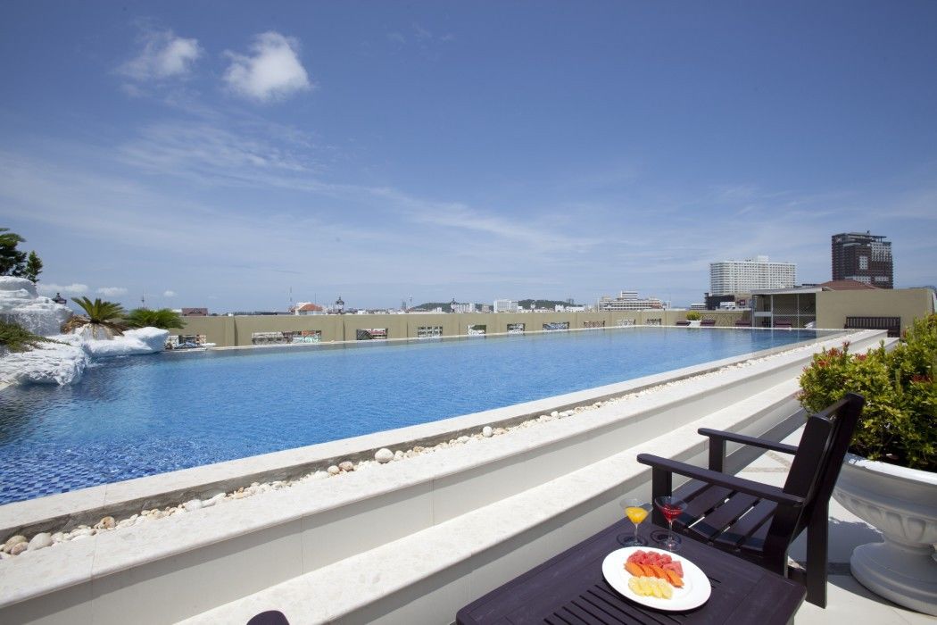 Lk Royal Wing Hotel Pattaya Exterior photo